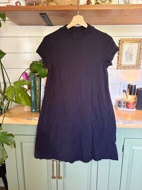 Everlane Mock Neck T-Shirt Dress – Size Medium